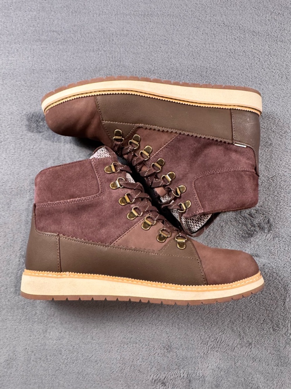Toms Women’s Mesa Waterproof Brown Oiled Nubuck Leather Ankle Boots